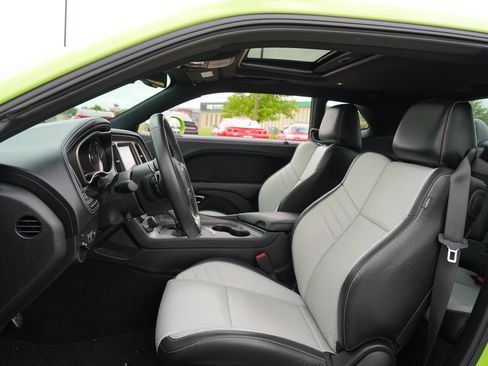 Used 2023 Dodge Challenger SRT Hellcat RWD image 15