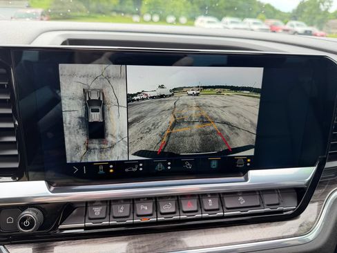 Used 2024 Chevrolet Silverado 2500 LTZ w/ LTZ Plus Package AWD/4WD image 31