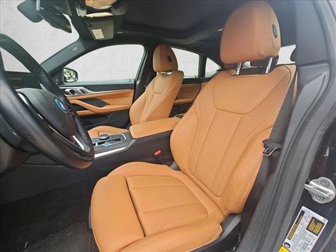 Used 2023 BMW i4 eDrive40 RWD image 12