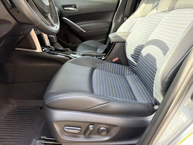 Used 2024 Toyota Corolla Cross AWD Hybrid w/ Convenience Package image 12