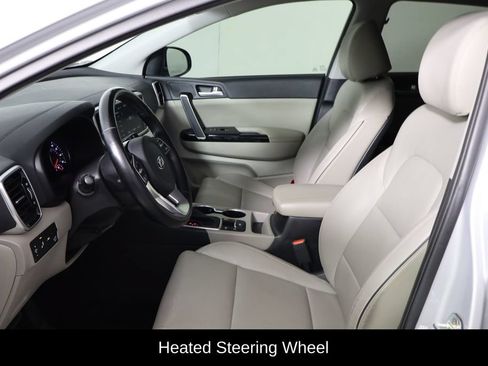Used 2021 Kia Sportage EX w/ EX Technology Package FWD image 14