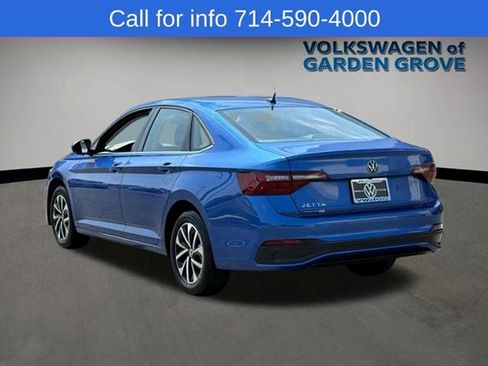 Used 2022 Volkswagen Jetta S w/ IQ.Drive Package FWD image 5