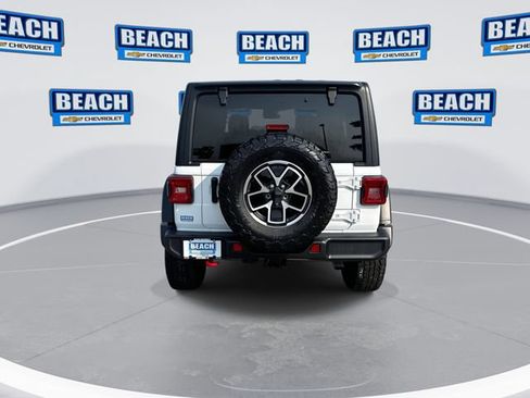 Used 2025 Jeep Wrangler Unlimited Rubicon AWD/4WD image 7