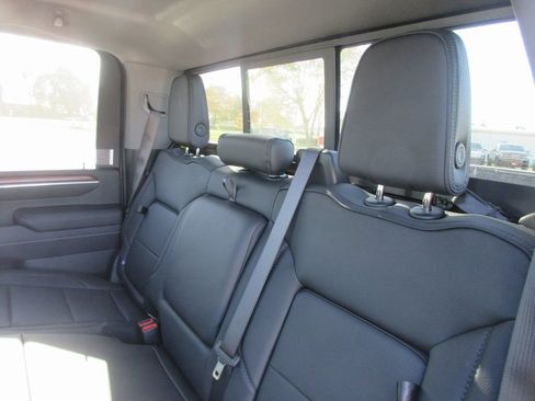 New 2026 GMC Sierra 3500 Denali w/ Denali Reserve Package AWD/4WD image 14