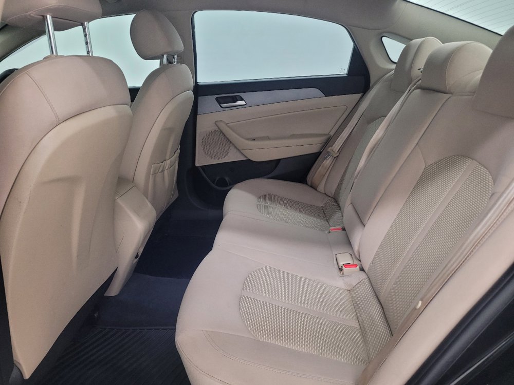 Used 2018 Hyundai Sonata SEL w/ Winter Weather Package FWD image 18