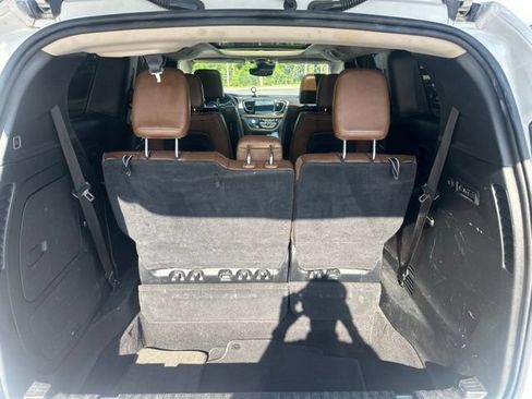 Used 2017 Chrysler Pacifica Limited FWD image 15