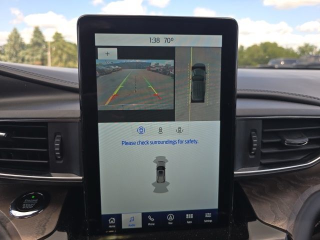 Used 2021 Ford Explorer Platinum w/ Equipment Group 601A AWD/4WD image 15
