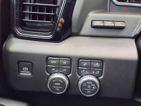New 2026 GMC Sierra 2500 AT4 w/ AT4 Premium Plus Package AWD/4WD image 26