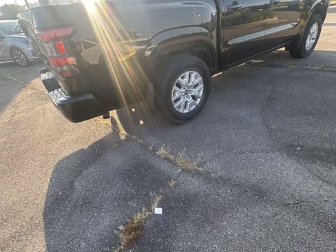 Used 2022 Nissan Frontier SV RWD image 24
