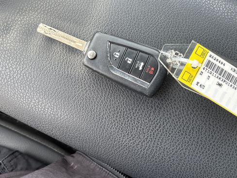Used 2023 Toyota Camry SE FWD image 37