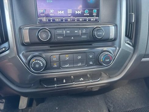 Used 2019 Chevrolet Silverado 1500 LT AWD/4WD image 6