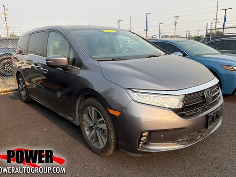 Used 2022 Honda Odyssey Touring image 1