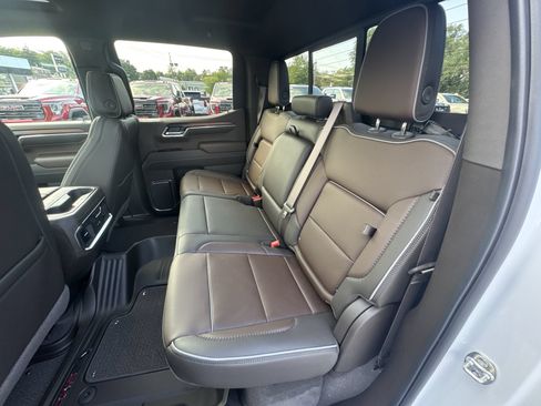 New 2026 GMC Sierra 1500 Denali w/ Denali Reserve Package AWD/4WD image 25