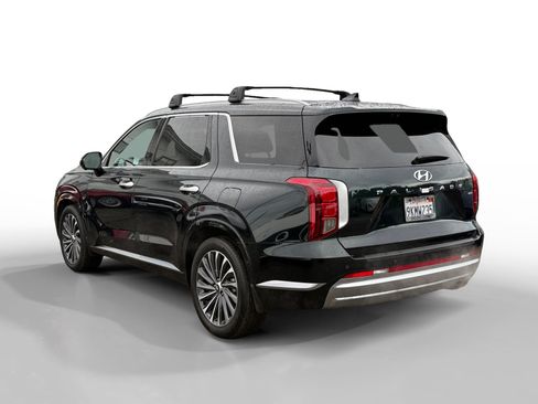 Used 2024 Hyundai Palisade Calligraphy AWD/4WD image 3