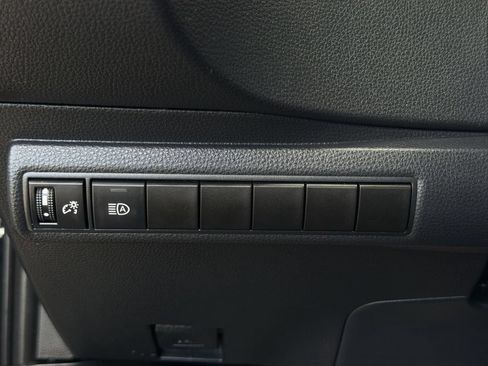 Used 2021 Toyota Corolla LE FWD image 22