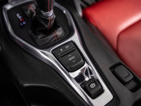 Used 2016 Chevrolet Camaro SS RWD image 33