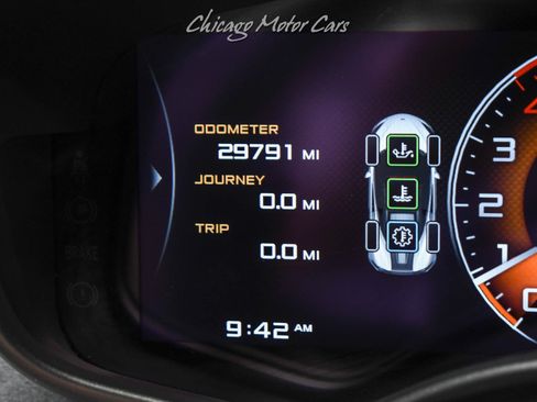 Used 2018 McLaren 570S Spider RWD image 11