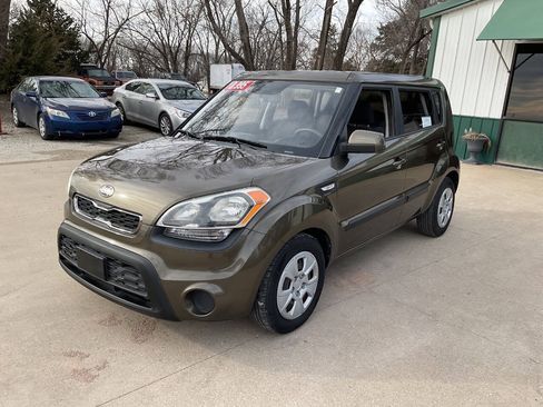 Used 2013 Kia Soul FWD image 5