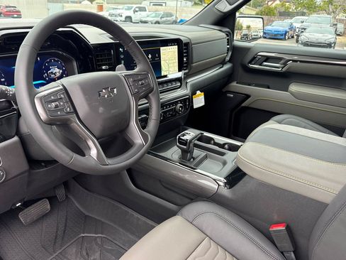 New 2026 Chevrolet Silverado 1500 ZR2 AWD/4WD image 2