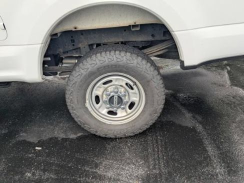 Used 2018 Ford F250 XL w/ Power Equipment Group AWD/4WD image 10