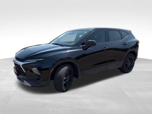 Used 2023 Chevrolet Blazer LT w/ LPO, Cargo Package FWD image 3