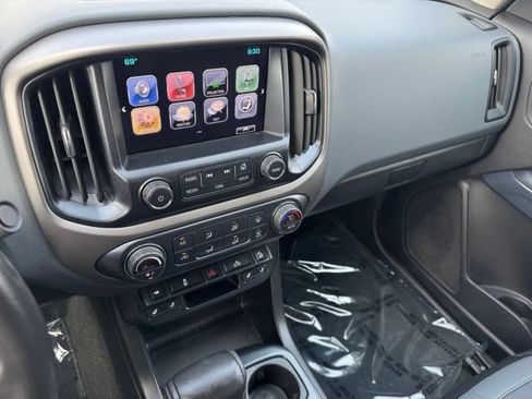 Used 2018 Chevrolet Colorado Z71 AWD/4WD image 15