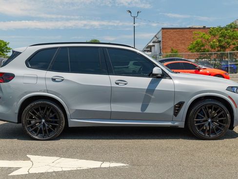 Used 2024 BMW X5 xDrive40i w/ Executive Package AWD/4WD image 8