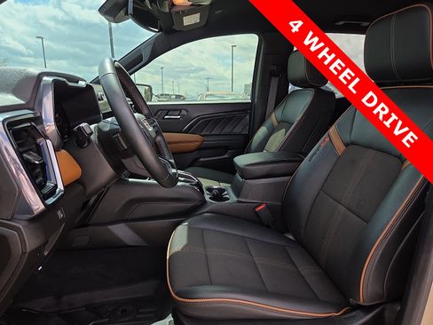 Used 2024 GMC Canyon AT4 AWD/4WD image 15