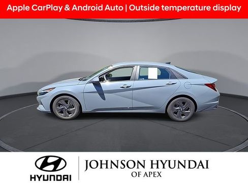 Used 2021 Hyundai Elantra SEL FWD image 5
