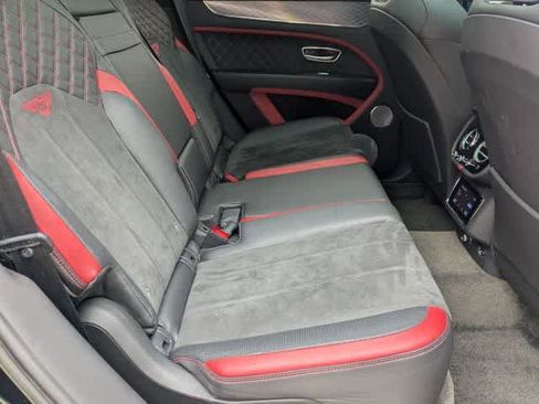 Used 2021 Bentley Bentayga Speed AWD/4WD image 18