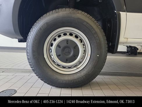 New 2025 Mercedes-Benz Sprinter 2500 image 7