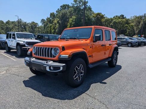 New 2025 Jeep Wrangler Unlimited Sahara w/ Safety Group AWD/4WD image 8