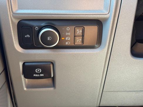 Used 2022 Ford F150 XL RWD image 19