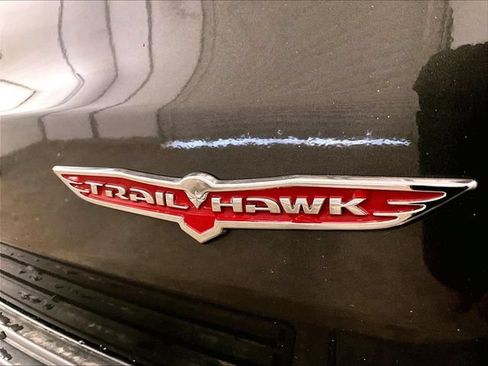 Used 2020 Jeep Grand Cherokee Trailhawk AWD/4WD image 14