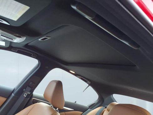 Used 2024 INFINITI Q50 Sensory image 15