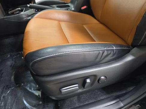 Used 2016 Toyota RAV4 Limited AWD/4WD image 29