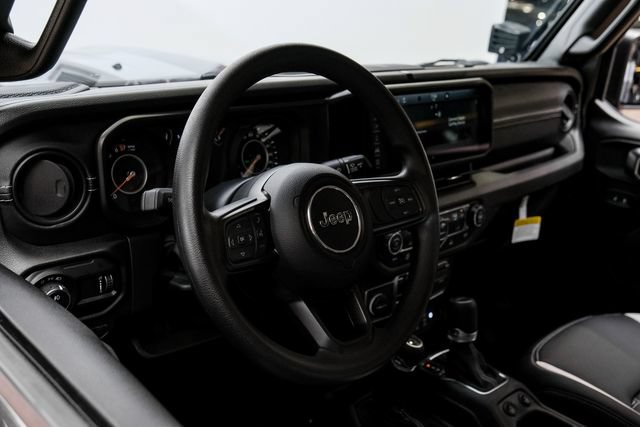 Used 2025 Jeep Gladiator Sport AWD/4WD image 56