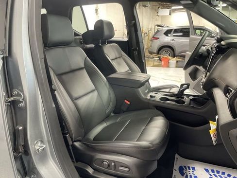 Certified 2023 Chevrolet Traverse RS w/ LPO, Floor Liner Package image 27