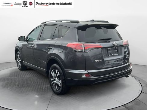 Used 2017 Toyota RAV4 LE image 4