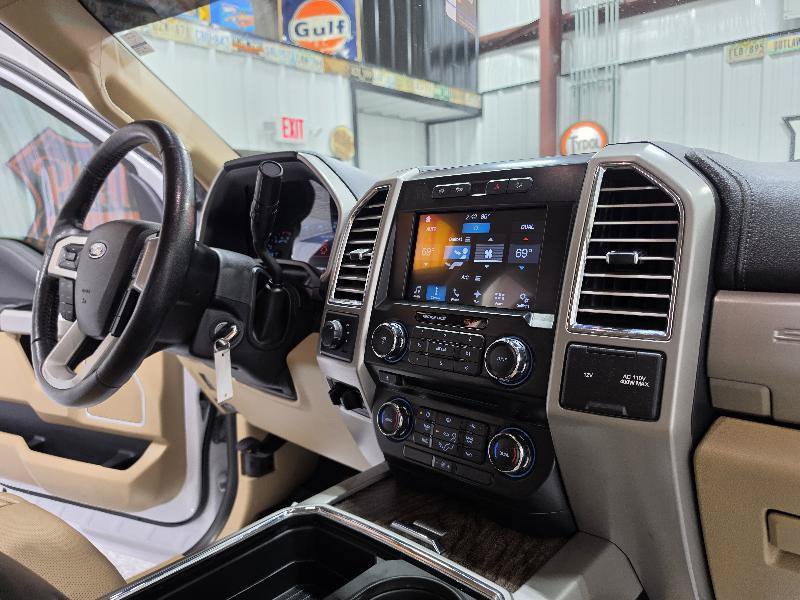 Used 2017 Ford F250 Lariat w/ Chrome Package AWD/4WD image 10