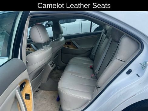 Used 2007 Toyota Camry XLE FWD image 9
