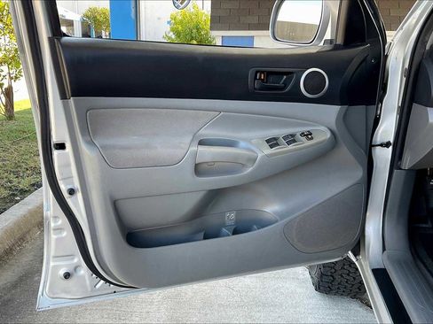 Used 2007 Toyota Tacoma PreRunner image 21