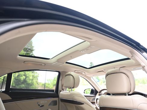 Used 2015 Mercedes-Benz S 550 4MATIC Sedan image 23