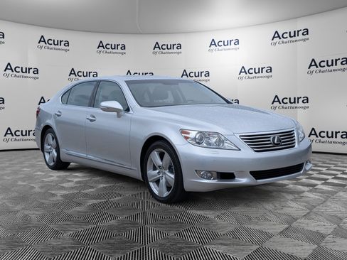 Used 2010 Lexus LS 460 L RWD image 2
