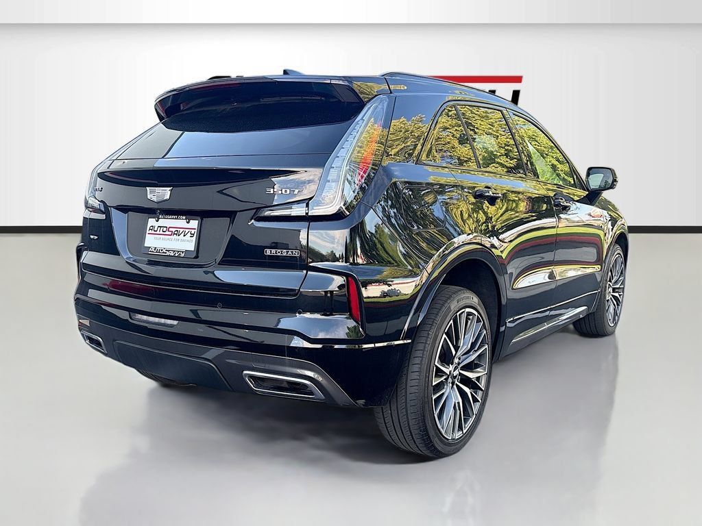 Used 2024 Cadillac XT4 Sport w/ Cold Weather Package AWD/4WD image 7