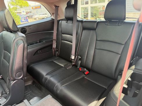 Used 2018 Honda Pilot Elite image 12
