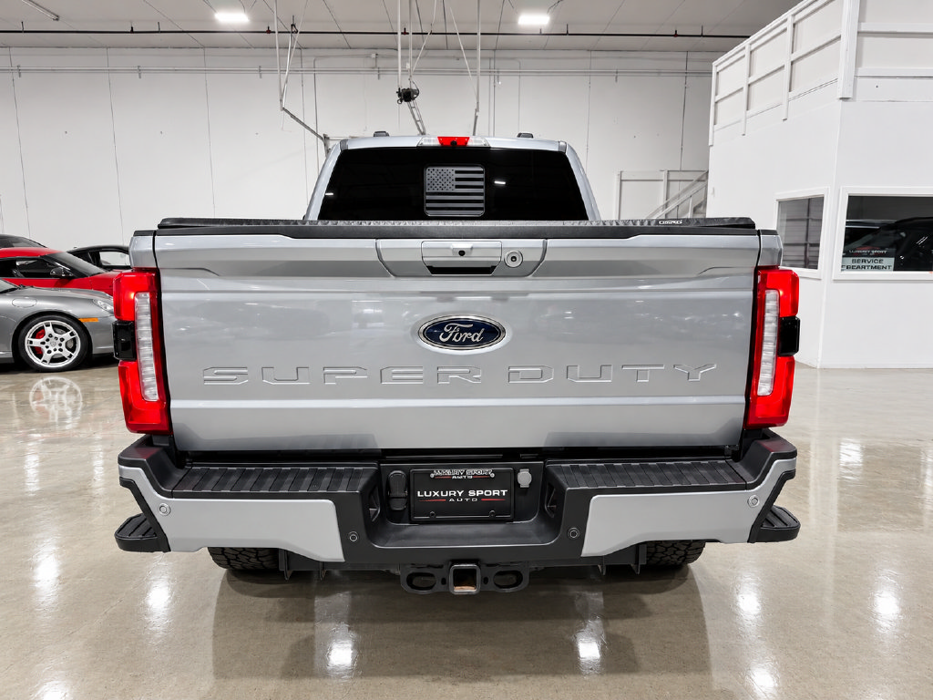Used 2023 Ford F350 Lariat w/ Lariat Ultimate Package AWD/4WD image 3