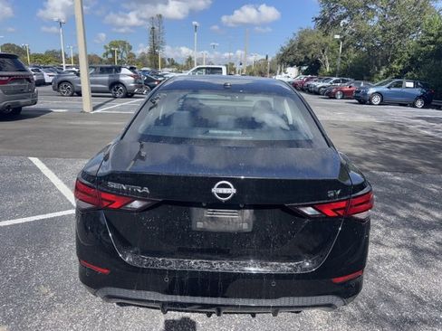 Used 2024 Nissan Sentra SV image 5