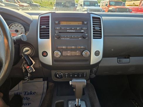 Used 2011 Nissan Frontier PRO-4X w/ Pro-4x Luxury Pkg AWD/4WD image 20