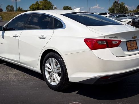 Used 2016 Chevrolet Malibu LT FWD image 19